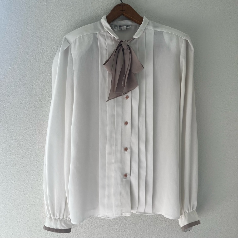 LAST CHANCE 🍀3/$20🍀 Anne Klein Retro Business Casual Button Down
